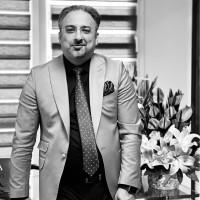 Dr. Hasanloo