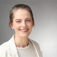 Dr. Anne Küsters