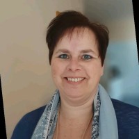 Annette Van Der Zee