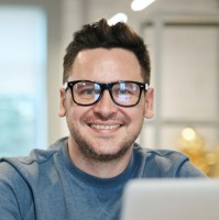 Vlad Larson