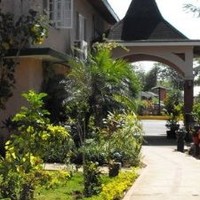 Bar B Barn Beach Hotel
