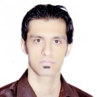 Alireza Esfandiar pour