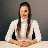 Yvonne Van Den Booren