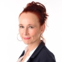 Janine Hallepape