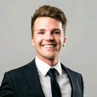 Lukas H.