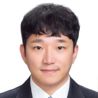 김진우