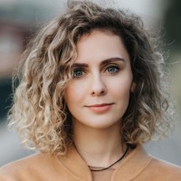Izabella Goglidze /Executive Search - Consulting