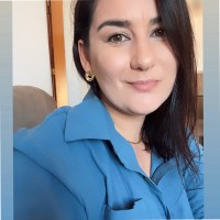 Karen De Moraes Holz