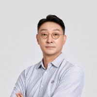 Suk-Kyu Lee