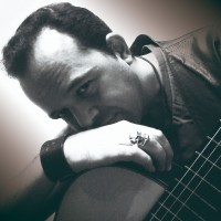 D.G, Gustavo Reyes