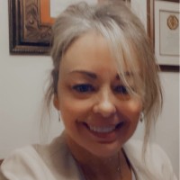 Suzanne Ellis