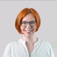Dr. Janina Janurek