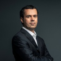 Roberto Lara W.