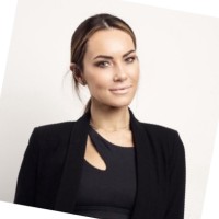 Nadine Graves