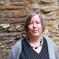 Dr Lucinda Spokes