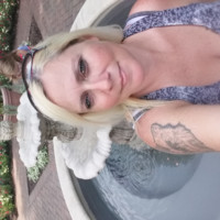 Amanda hooten