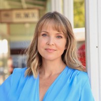 Angela Bloomfield