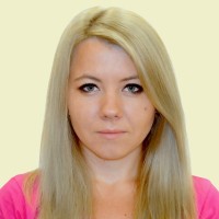 Yana S.