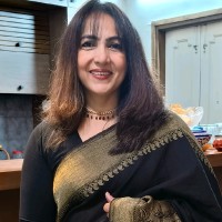 Sandhya Jariwala
