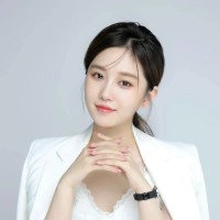 Aurora Hong