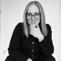 Laura Dawson