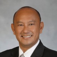 Robert Paredes