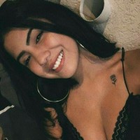 Claúdia Barcelos