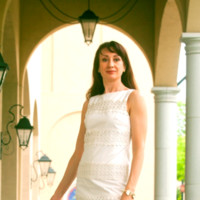 Julia Bedwell