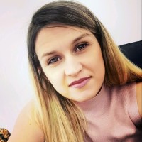IOANA CRUCERU
