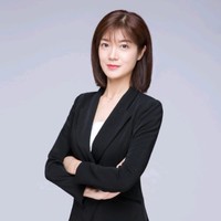 Sally Zhou