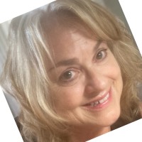 Lisa Keener, Mha