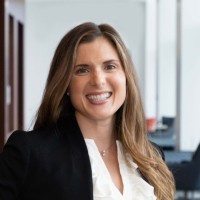 Sara Elliott, Cfa