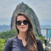 Raphaela Gomes