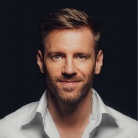 Lukas S.