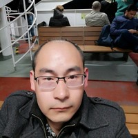 謝小偉
