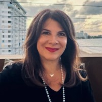 Ligia G Hernandez-Pujol