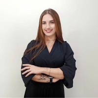 Isabelle S. Freitas de Souza