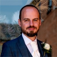 Stefan Sharratt