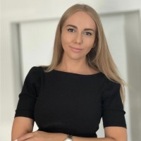Nicole Bloem
