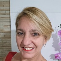 nair Santi