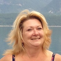 Marnie Roth