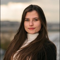 Nóra Plósz
