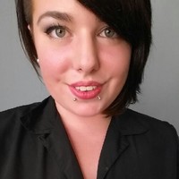 Zoë Bridges