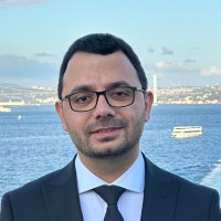 Dr. Umit Gunes
