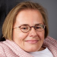 Dr. Stephanie Claire Weckesser