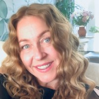 Caroline Courtland-Smith