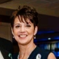 Lynn Wallis