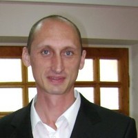Михаил Попов