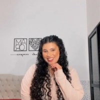 Thayna Assis
