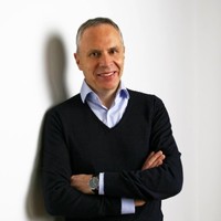 Dieter W.